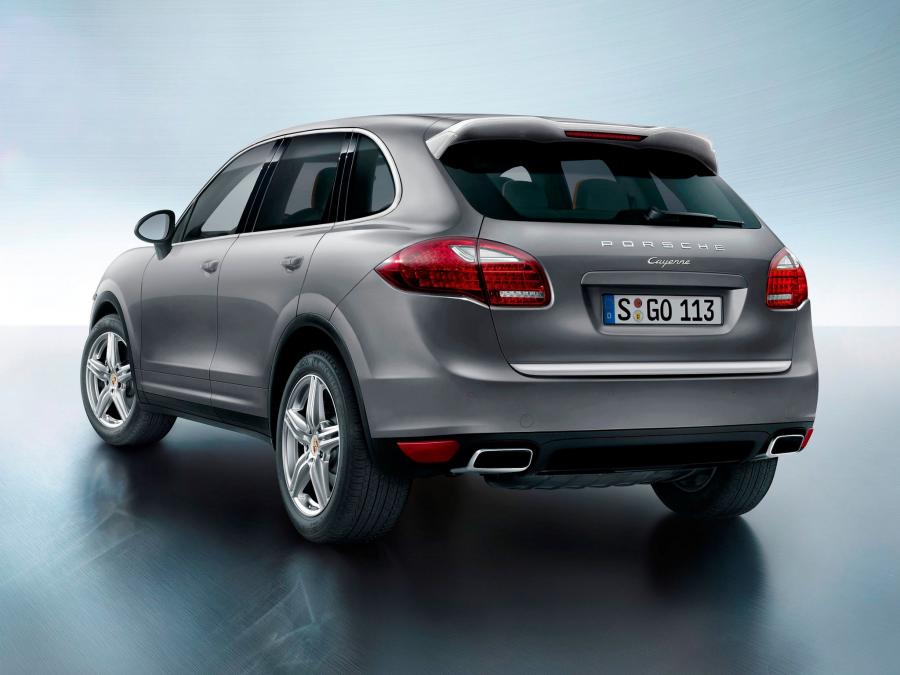  Porsche Cayenne Platinum Edition 2014 года  (фото 2 из 5)